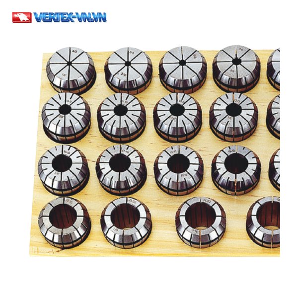 Bộ collet ER VERTEX đầy đủ các cỡ trưng bày trên giá, gồm cả dòng Standard Precision và A Grade