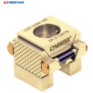 Ê tô Lock Down VERTEX DK-2-12WTB hàm khía, có khối đế vàng đồng ở phía dưới thân