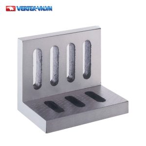Tấm góc vuông có rãnh VERTEX màu xám bạc, mặt đứng và mặt đế đều có rãnh dài